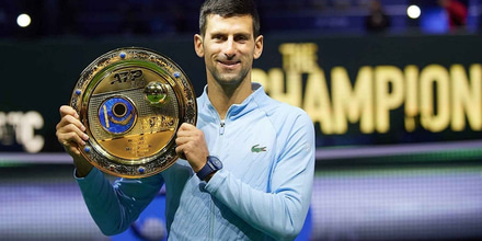 djokovic-astana-2022-sunday-trophy.jpg