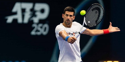 djokovic-tel-aviv-2022-practice.jpg