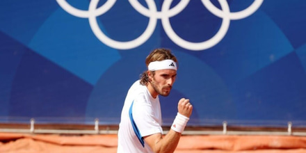 tsitsipas evans.jpg